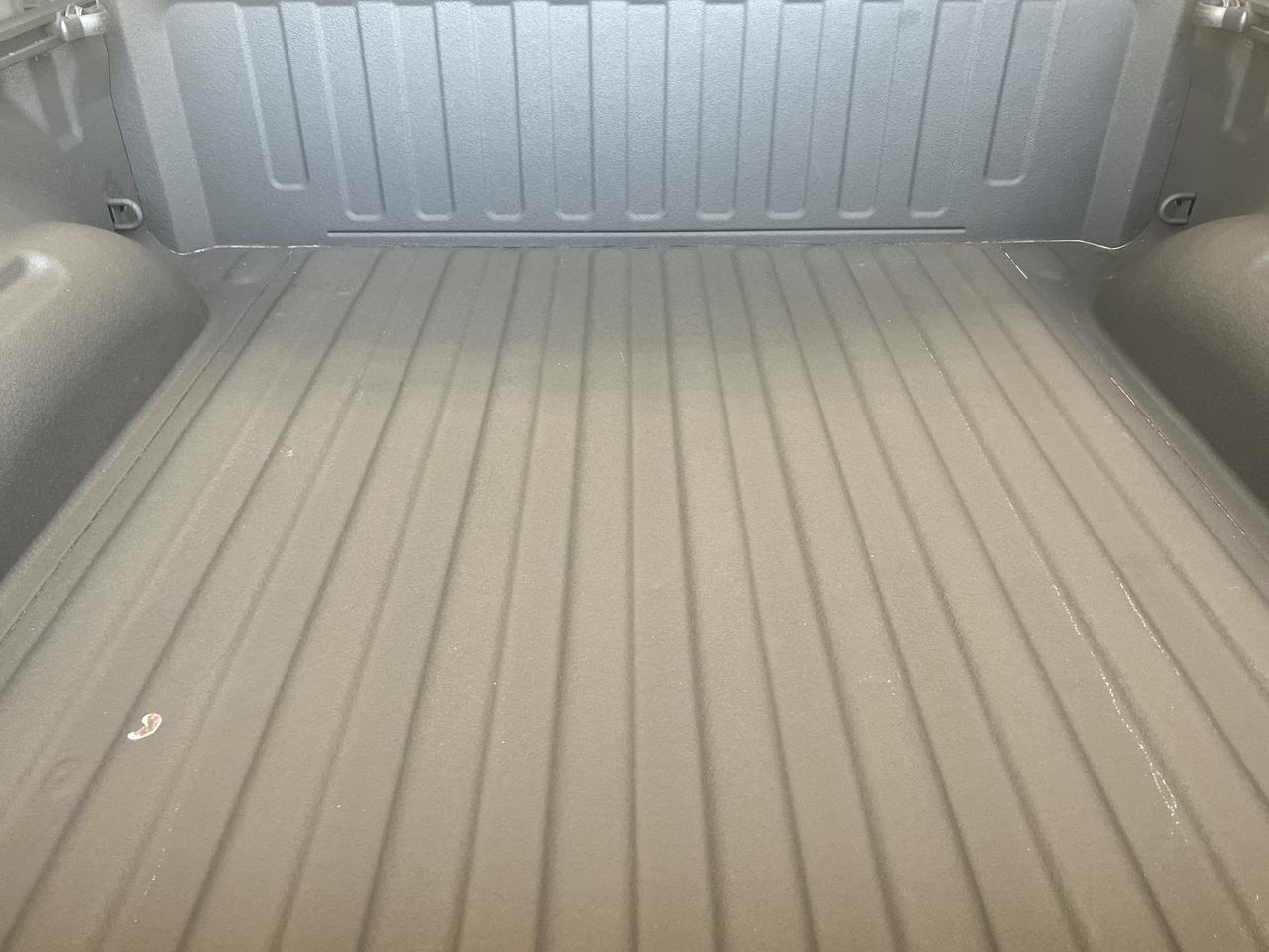 RAM1500 CREW CAB 4X410