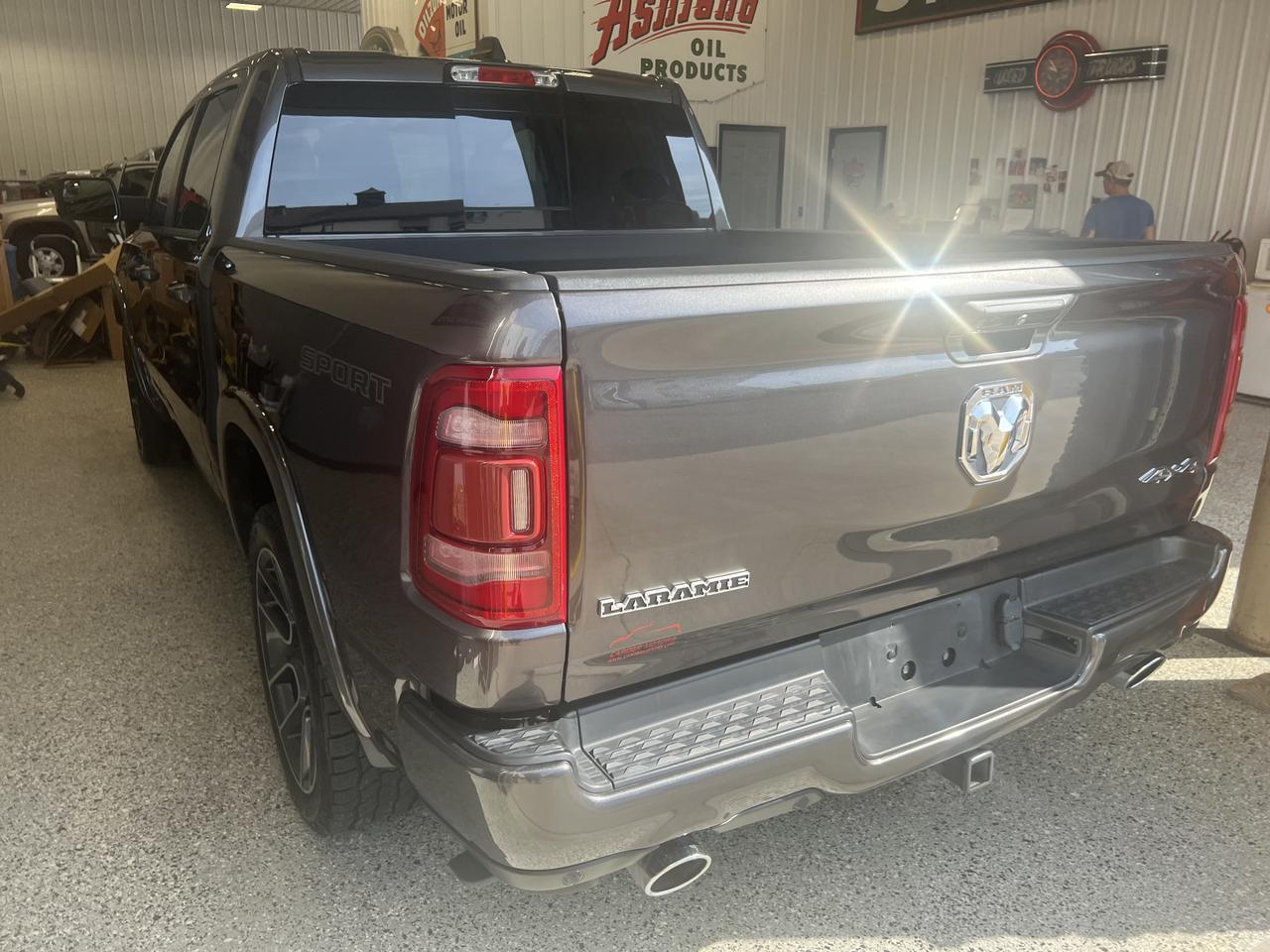 RAM1500 CREW CAB 4X45