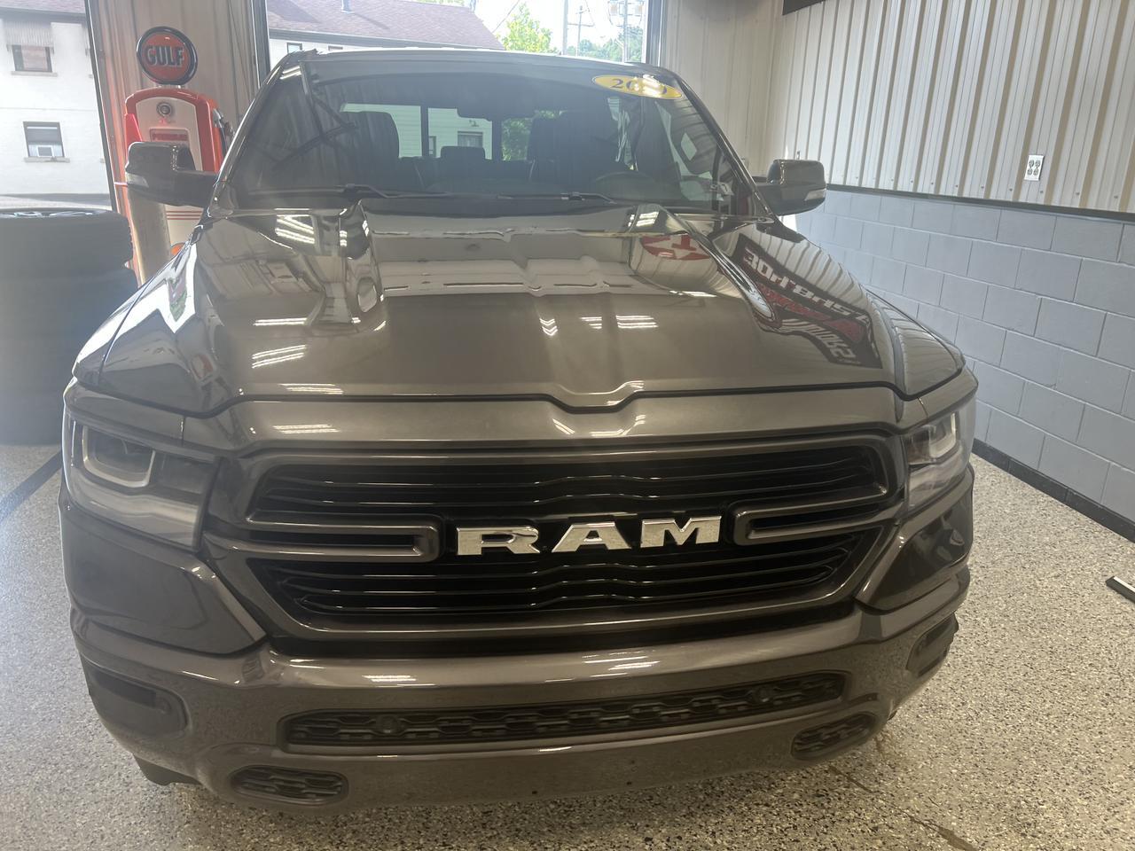 RAM1500 CREW CAB 4X43