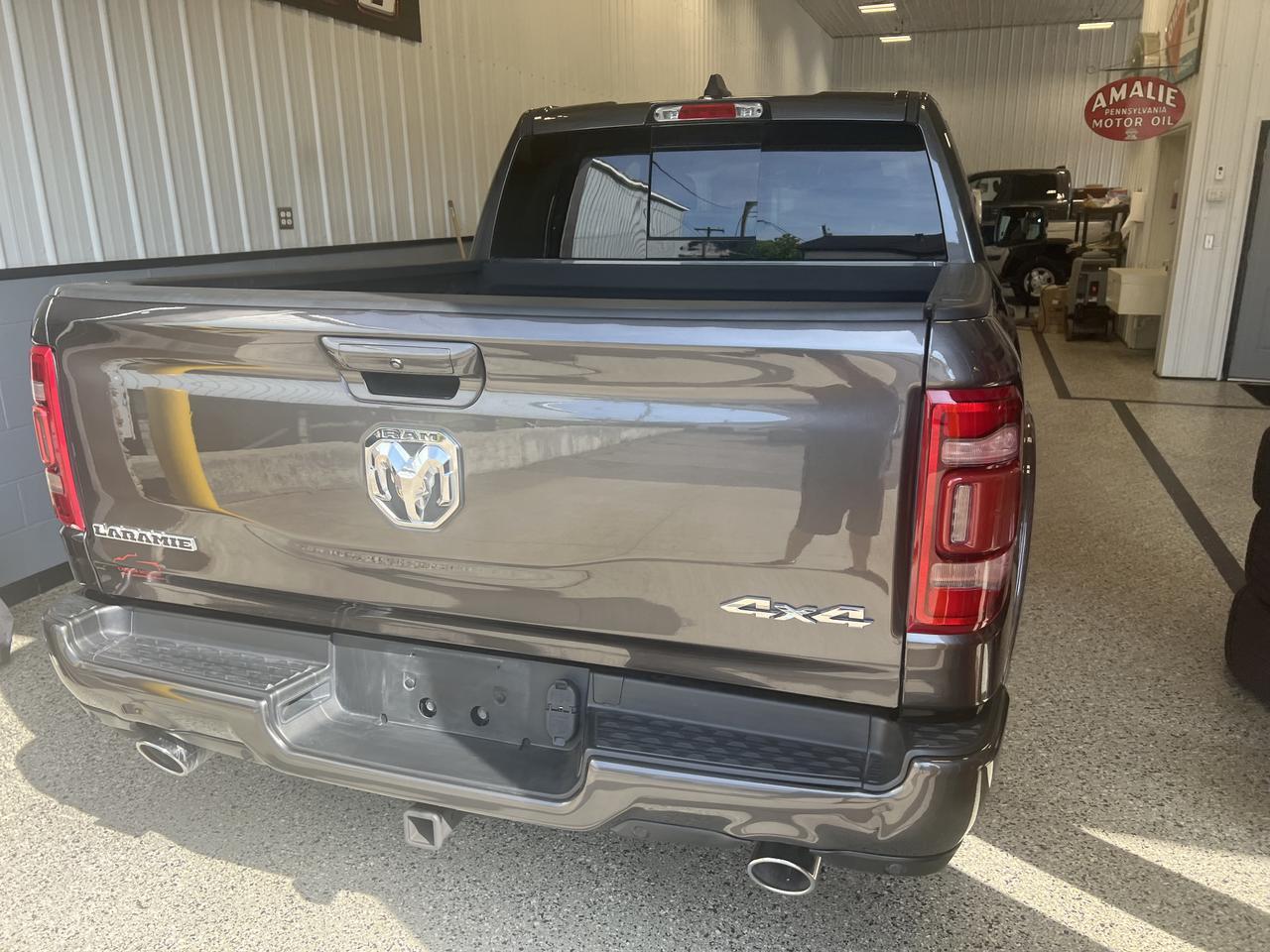 RAM1500 CREW CAB 4X47