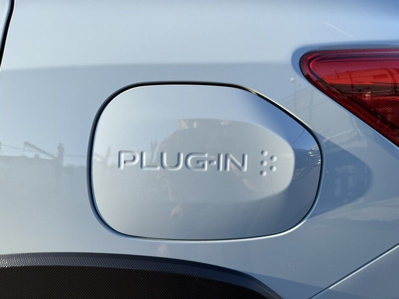 2020 Subaru Crosstrek Hybrid w/ Moonroof Package w/Navigation Arlington VA