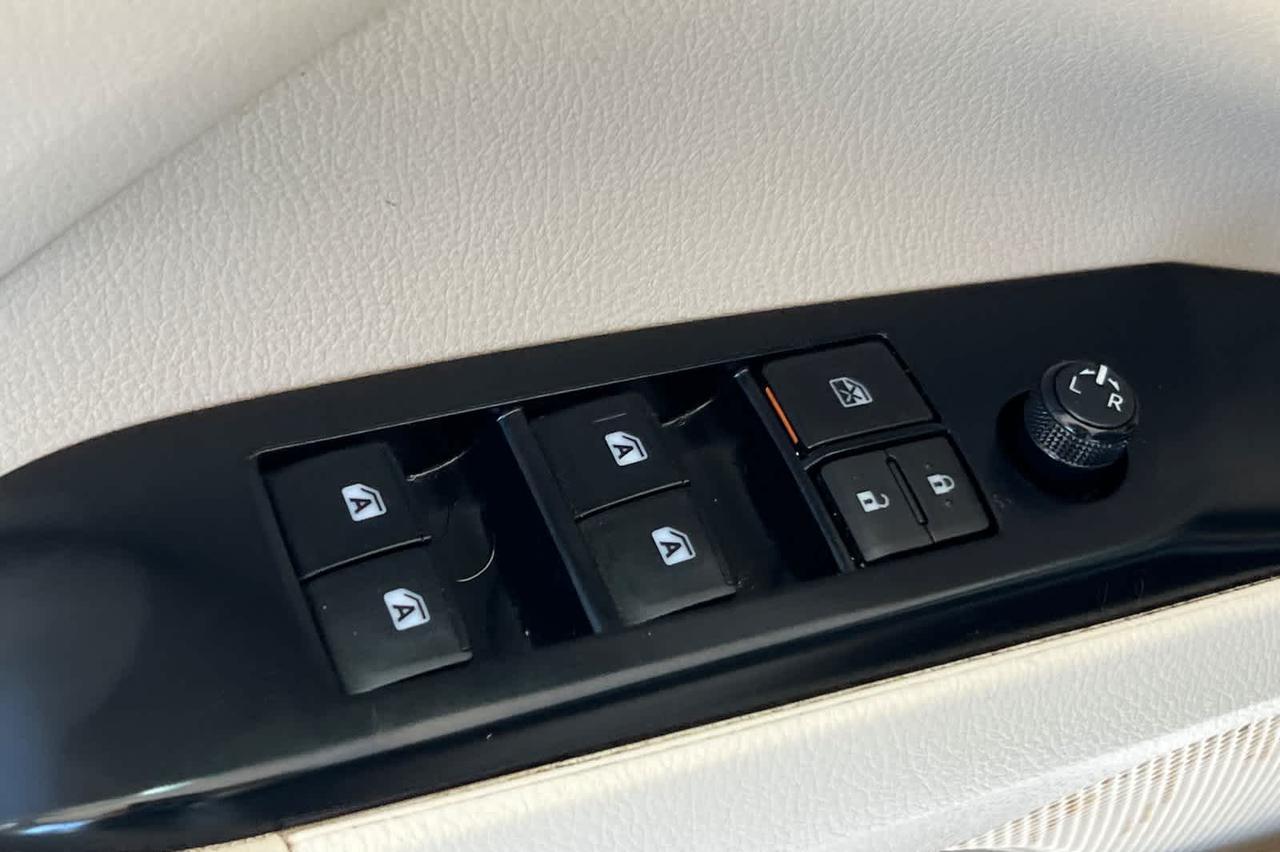 2020 Toyota Camry Hybrid LE Roseville CA