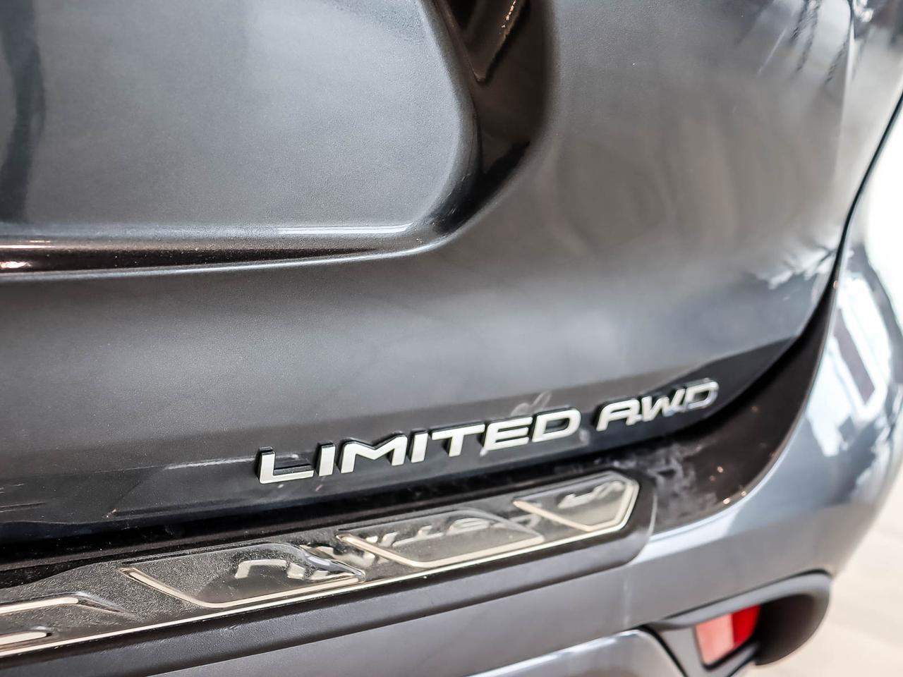 2020 Toyota Highlander Limited Mississauga ON