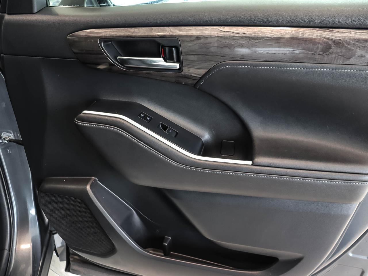 2020 Toyota Highlander Limited Mississauga ON