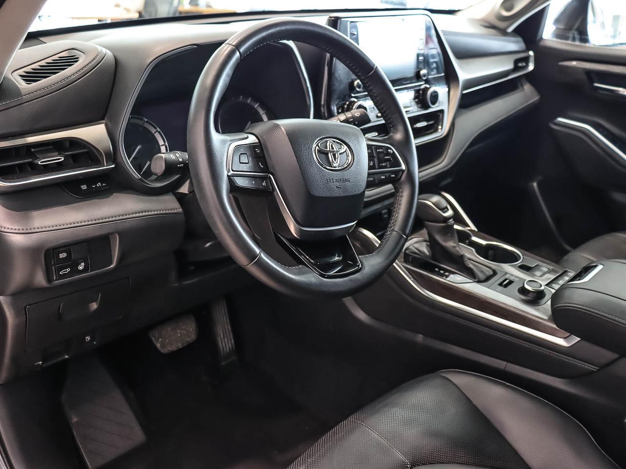 2020 Toyota Highlander Limited Mississauga ON