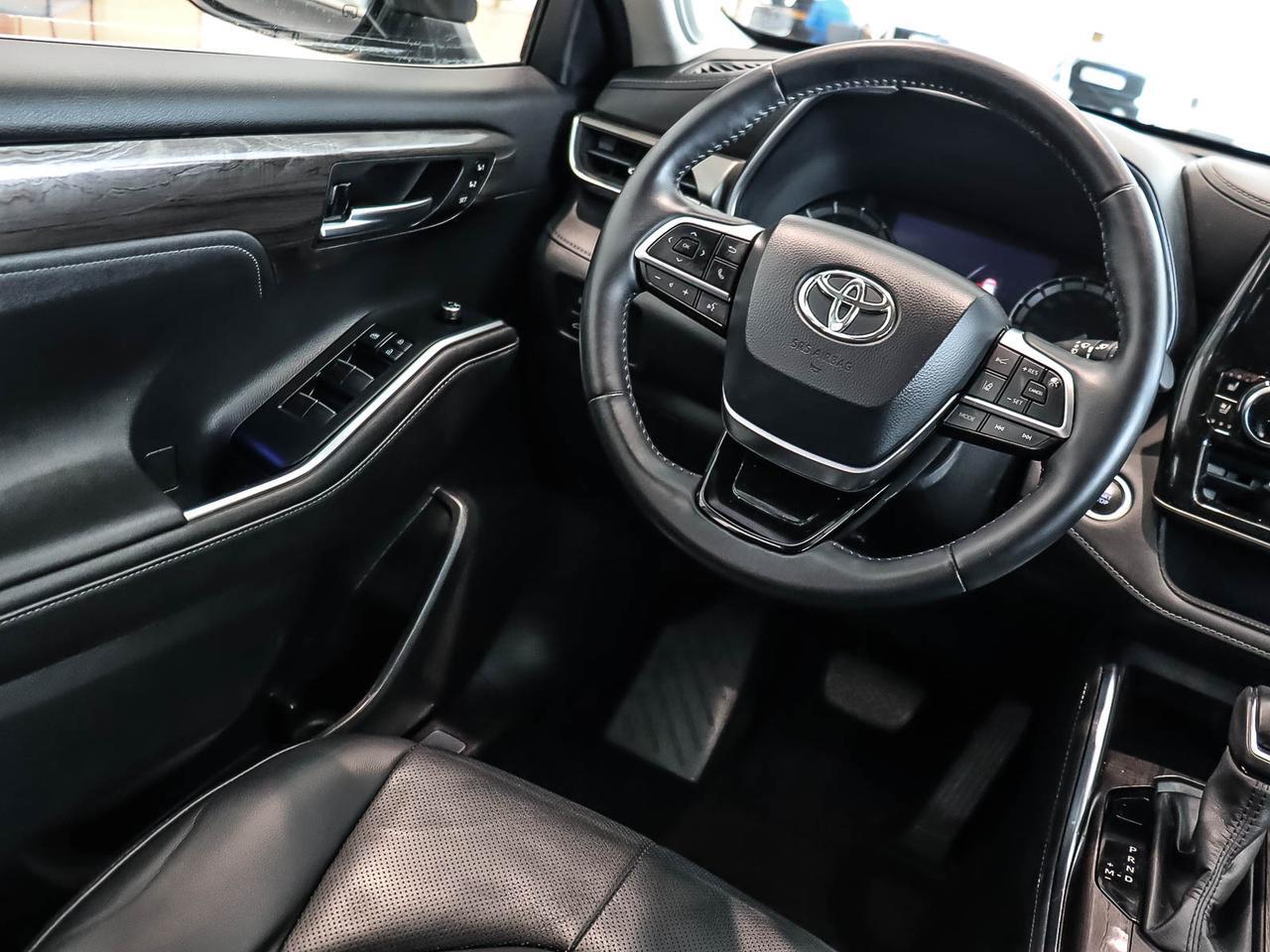 2020 Toyota Highlander Limited Mississauga ON