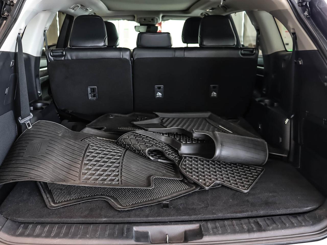 2020 Toyota Highlander Limited Mississauga ON