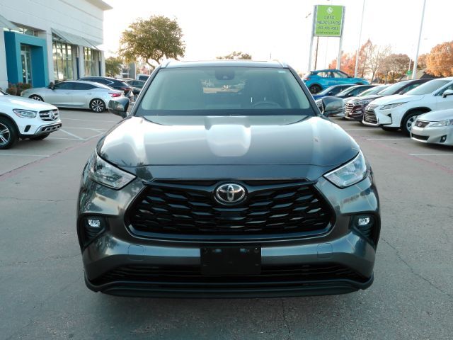 2020 Toyota Highlander XLE 2020 Toyota Highlander XLE