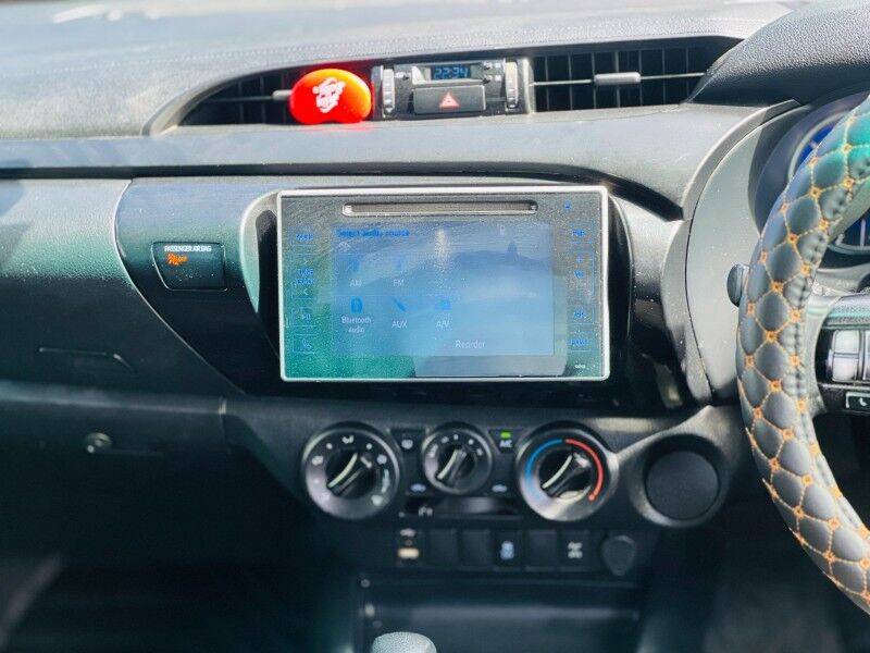 2020 Toyota Hilux SR (2.8L Diesel) Vaitele 2020 Toyota Hilux SR (2.8L Diesel) Vaitele