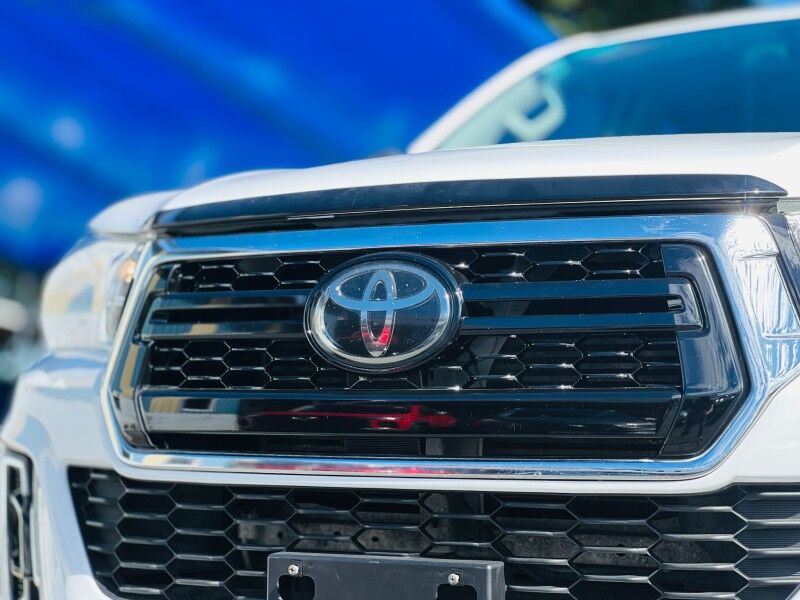 2020 Toyota Hilux SR (2.8L Diesel) Vaitele 2020 Toyota Hilux SR (2.8L Diesel) Vaitele