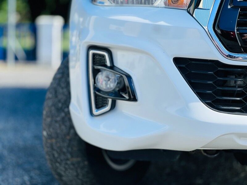 2020 Toyota Hilux SR (2.8L Diesel) Vaitele 2020 Toyota Hilux SR (2.8L Diesel) Vaitele
