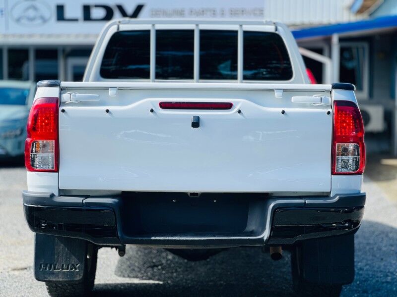 2020 Toyota Hilux SR (2.8L Diesel) Vaitele 2020 Toyota Hilux SR (2.8L Diesel) Vaitele