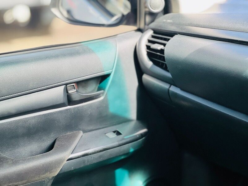 2020 Toyota Hilux SR (2.8L Diesel) Vaitele 2020 Toyota Hilux SR (2.8L Diesel) Vaitele