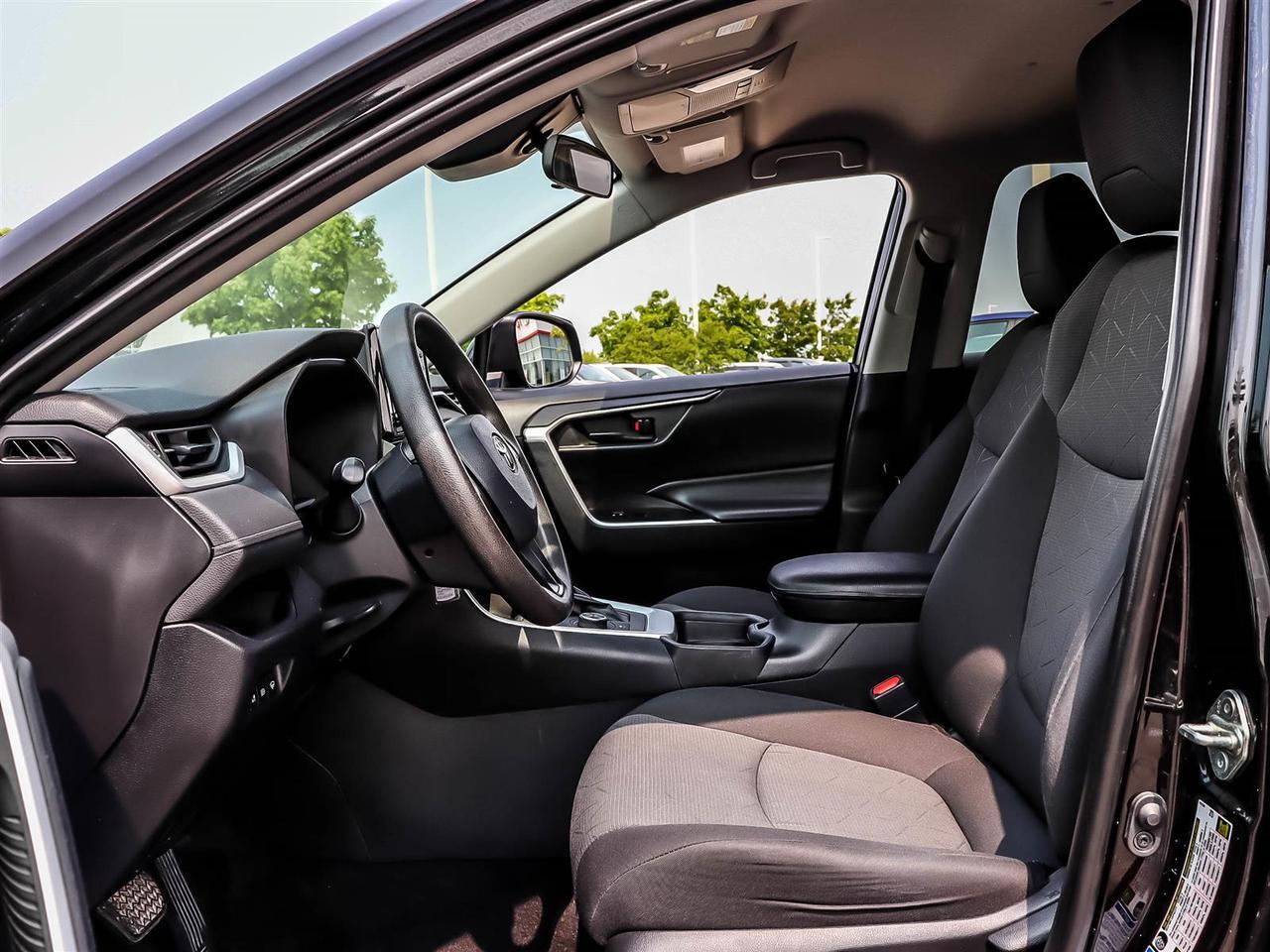 2020 Toyota RAV4 Hybrid LE Mississauga ON