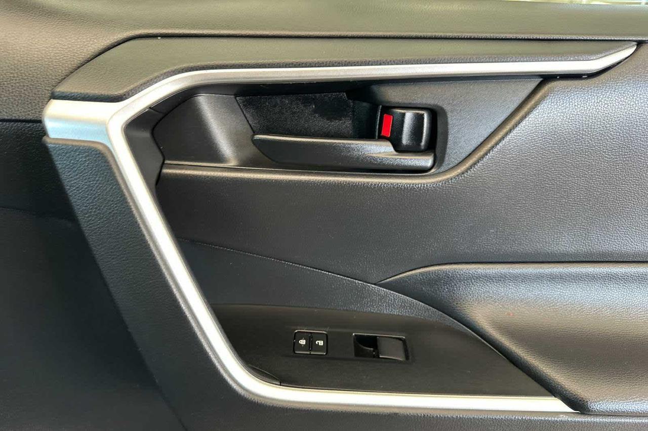 2020 Toyota RAV4 Hybrid LE Roseville CA