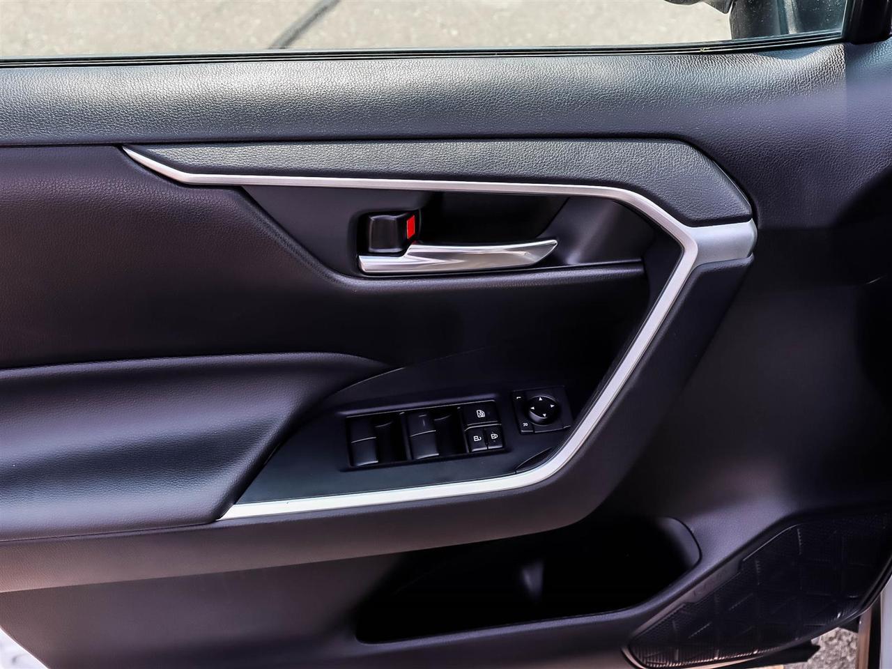 2020 Toyota RAV4 Hybrid XLE Mississauga ON