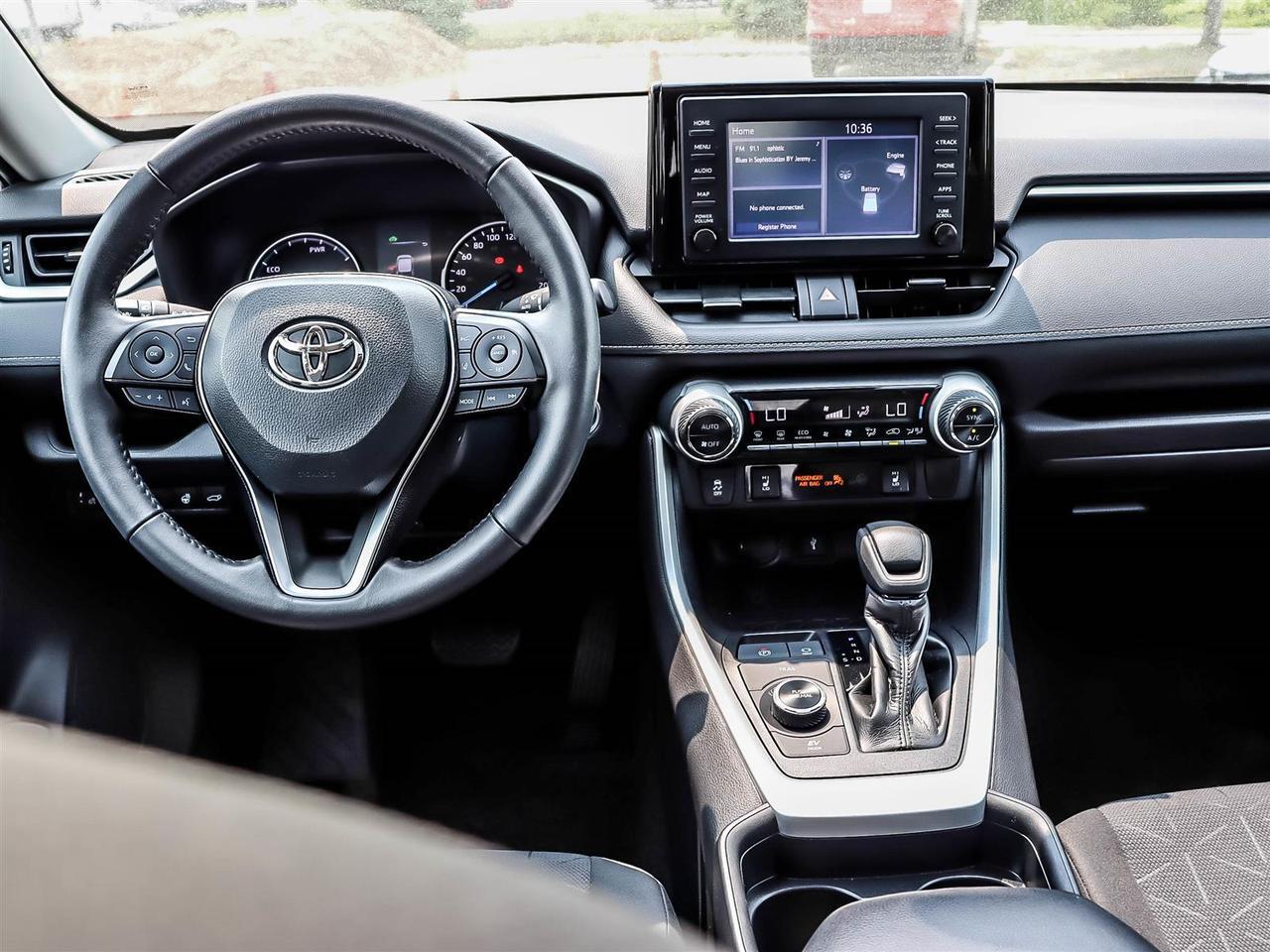 2020 Toyota RAV4 Hybrid XLE Mississauga ON