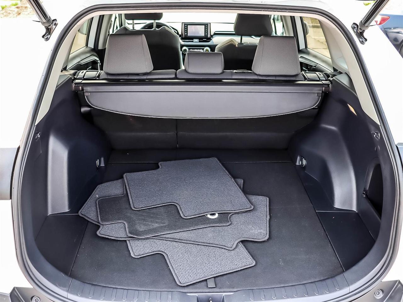 2020 Toyota RAV4 Hybrid XLE Mississauga ON