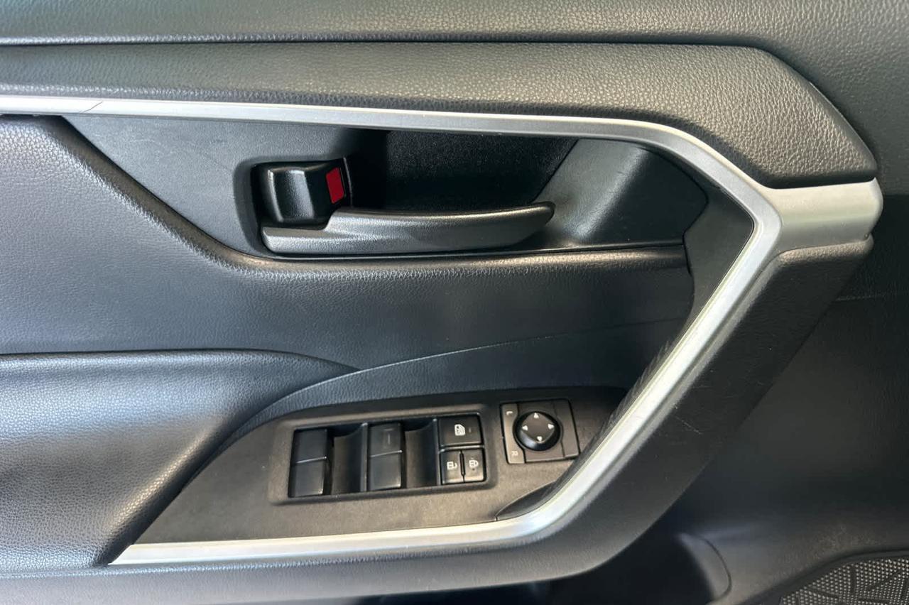 2020 Toyota RAV4 LE Roseville CA
