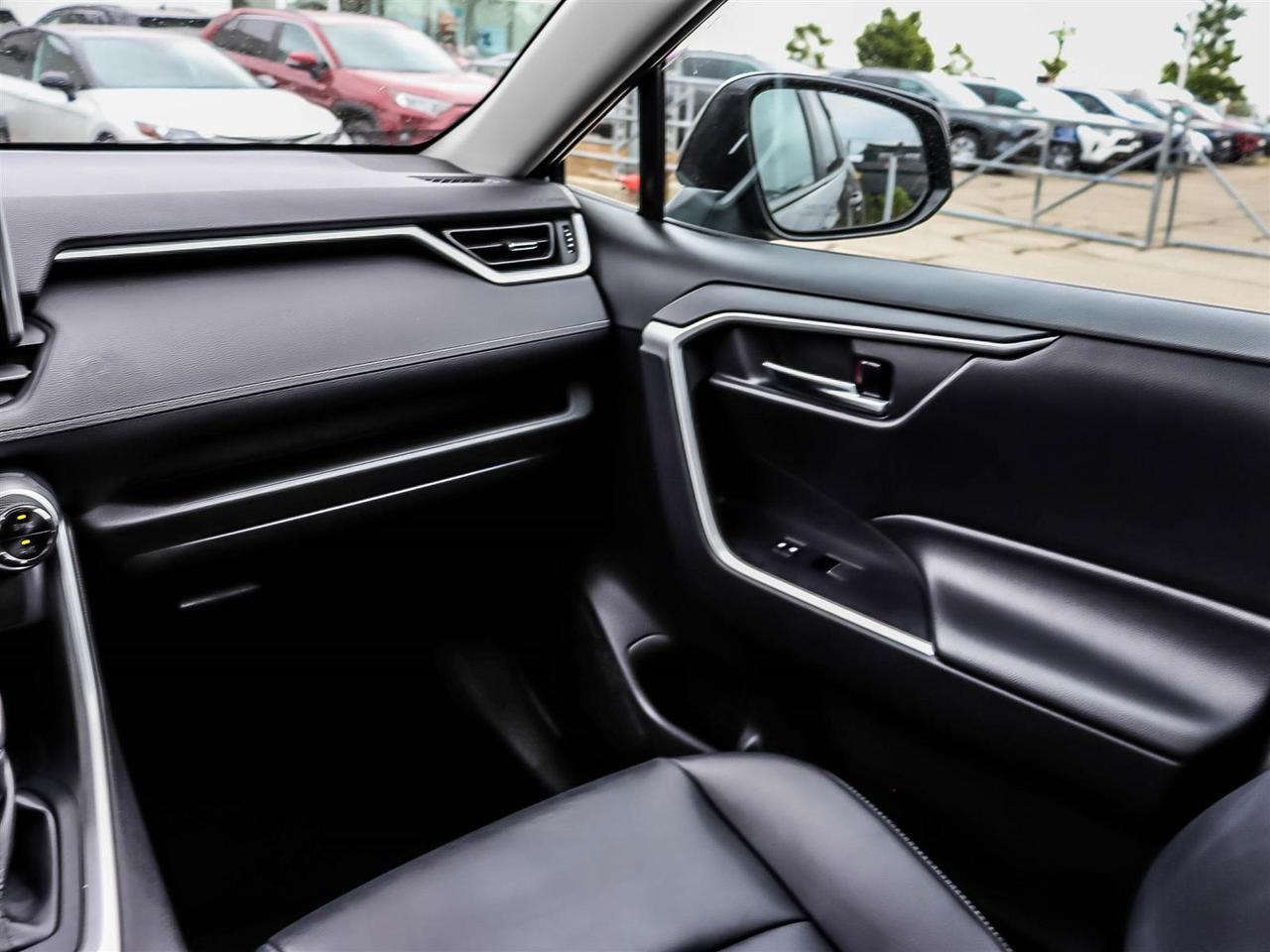 2020 Toyota RAV4 XLE Mississauga ON