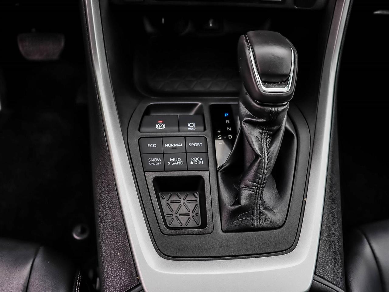 2020 Toyota RAV4 XLE Mississauga ON