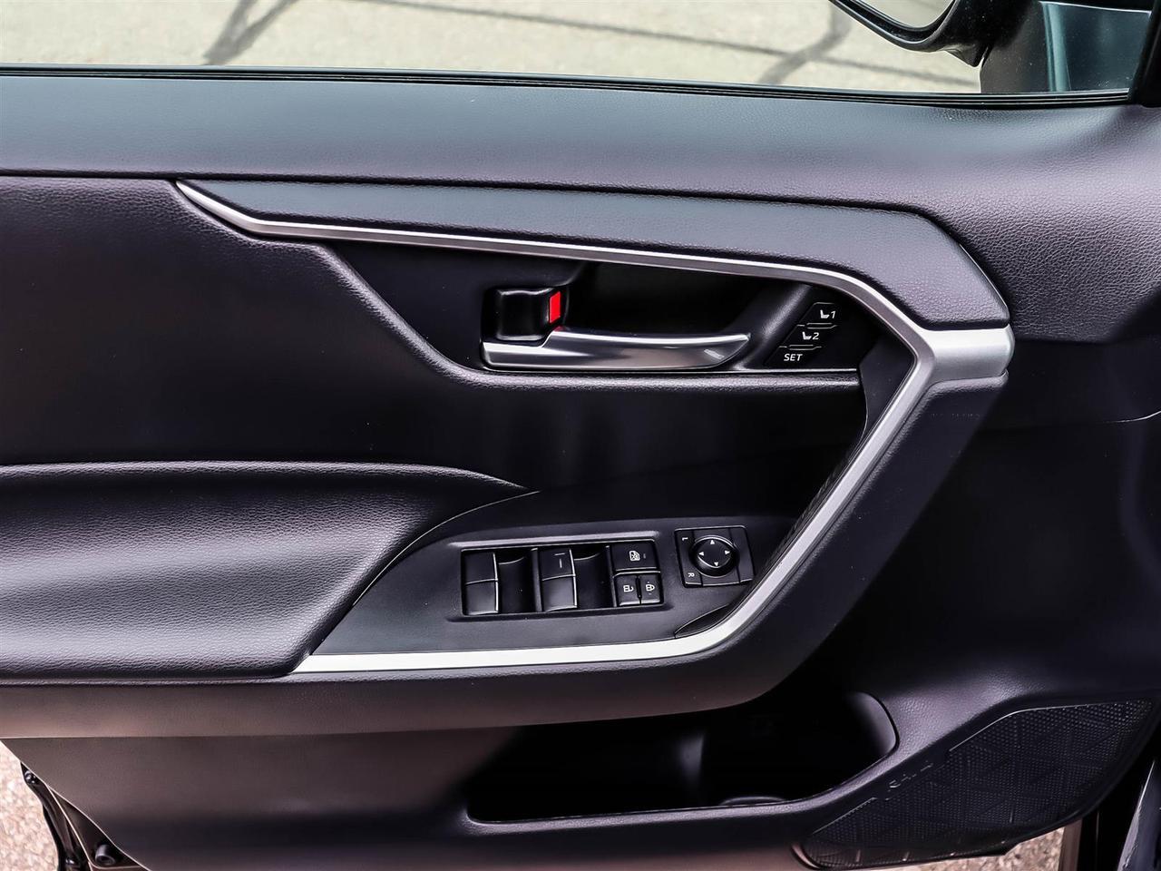 2020 Toyota RAV4 XLE Mississauga ON