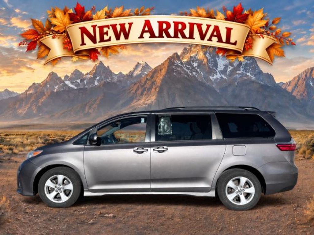 2020 Toyota Sienna LE