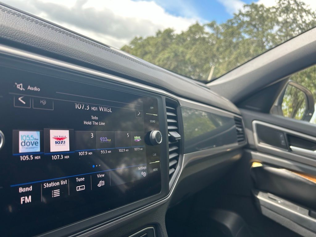 2020 Volkswagen Atlas Cross Sport 3.6L V6 SE w/Technology R-Line Tampa FL