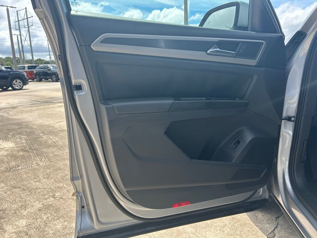 2020 Volkswagen Atlas Cross Sport 3.6L V6 SE w/Technology R-Line Tampa FL