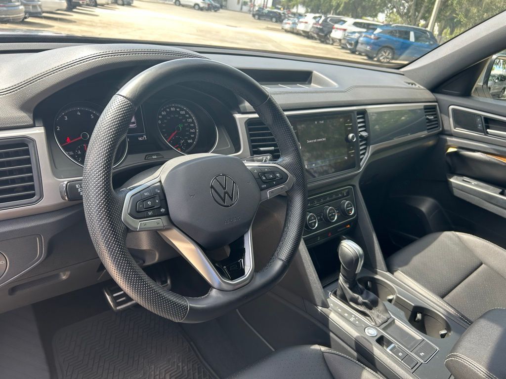 2020 Volkswagen Atlas Cross Sport 3.6L V6 SE w/Technology R-Line Tampa FL