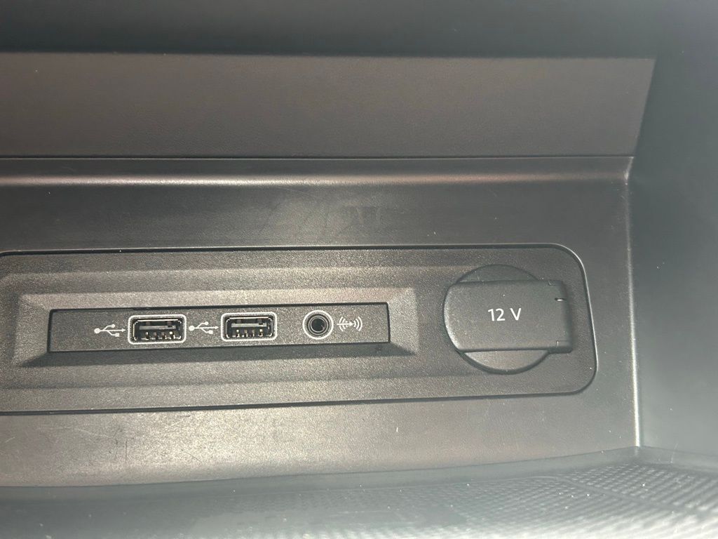 2020 Volkswagen Atlas Cross Sport 3.6L V6 SE w/Technology R-Line Tampa FL