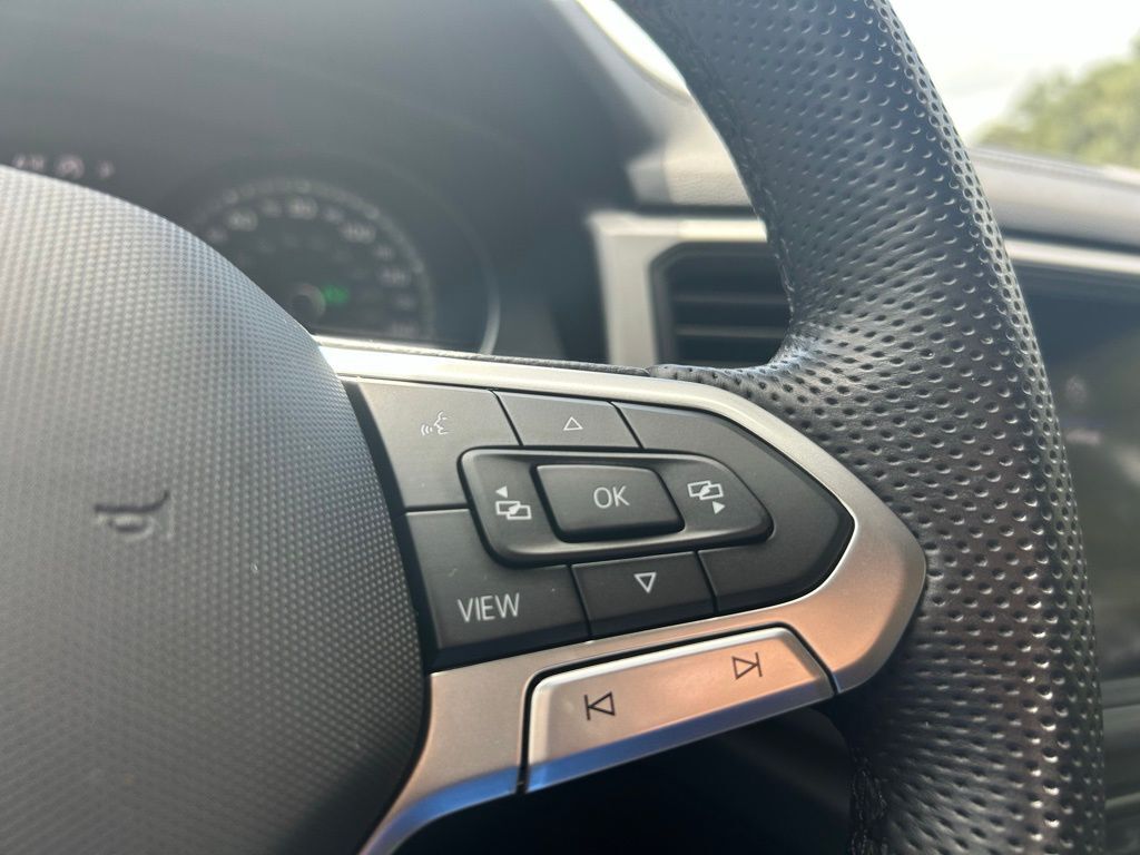 2020 Volkswagen Atlas Cross Sport 3.6L V6 SE w/Technology R-Line Tampa FL