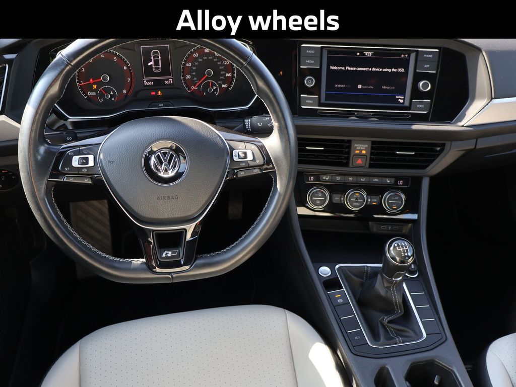 2020 Volkswagen Jetta R-Line