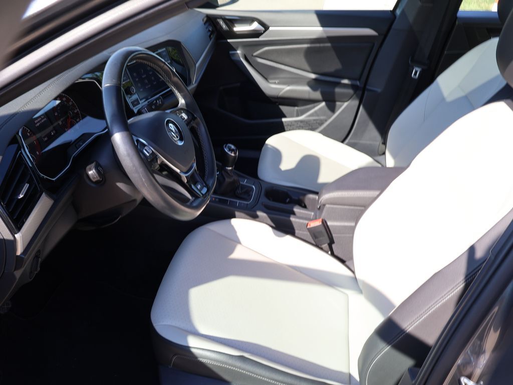 2020 Volkswagen Jetta R-Line