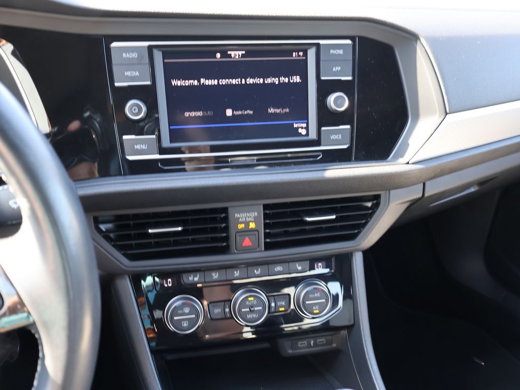 2020 Volkswagen Jetta R-Line