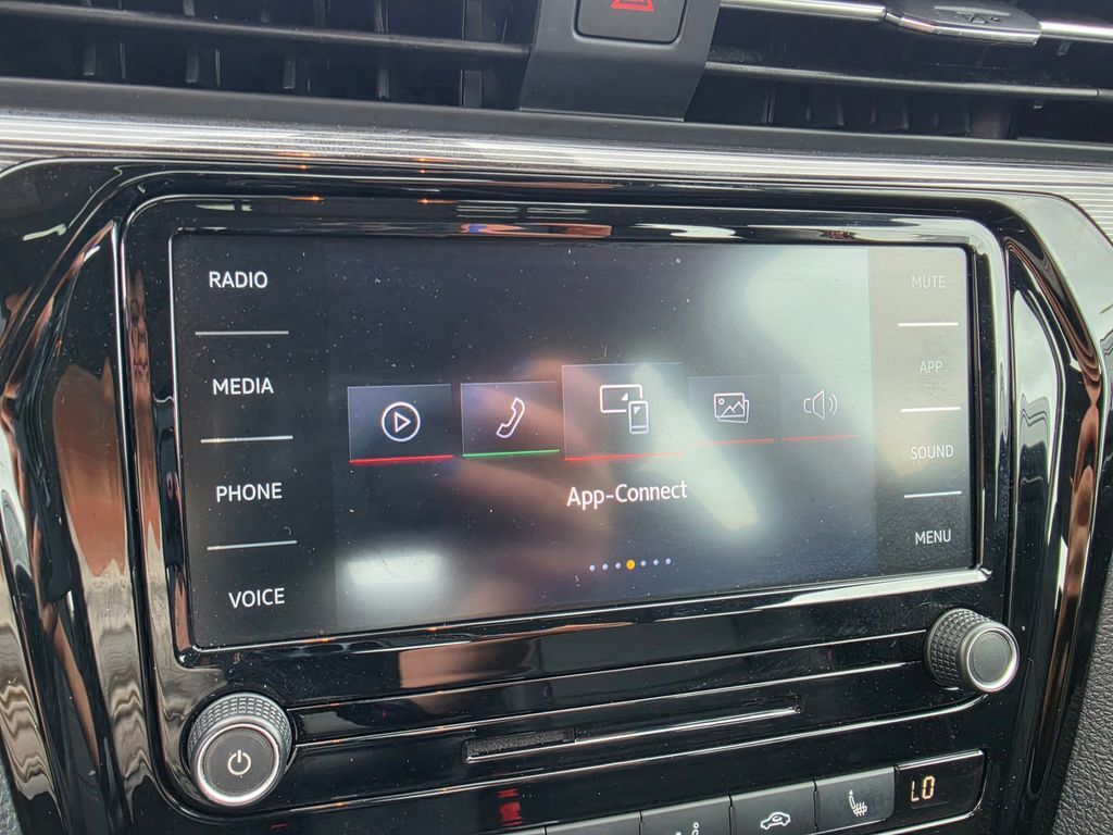 2020 Volkswagen Passat 2.0T R-Line