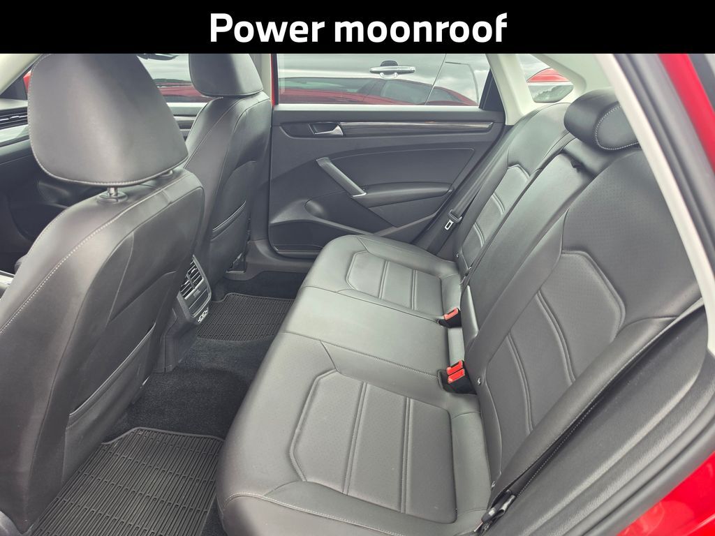 2020 Volkswagen Passat 2.0T R-Line
