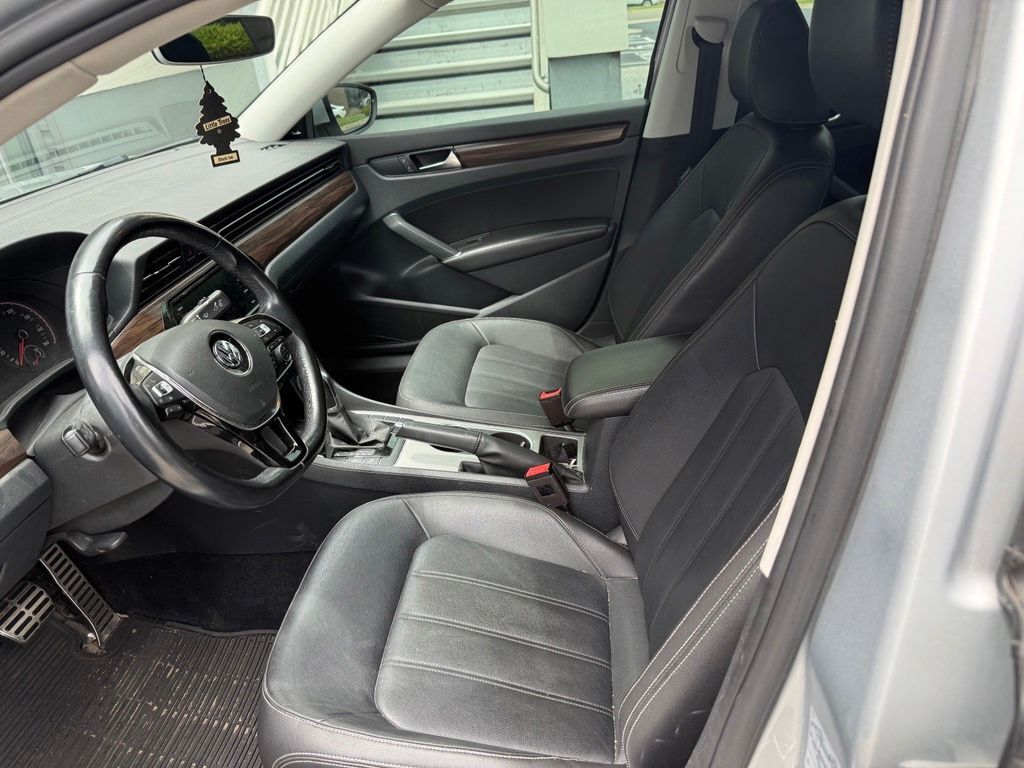2020 Volkswagen Passat 2.0T SEL