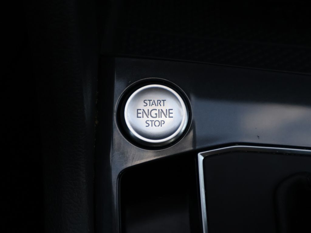 2020 Volkswagen Tiguan 2.0T SE