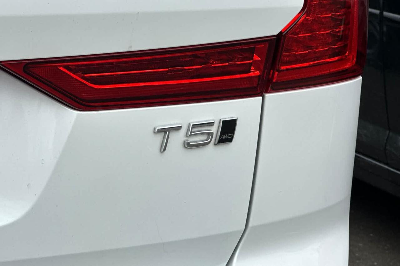 2020 Volvo XC60 Momentum Roseville CA