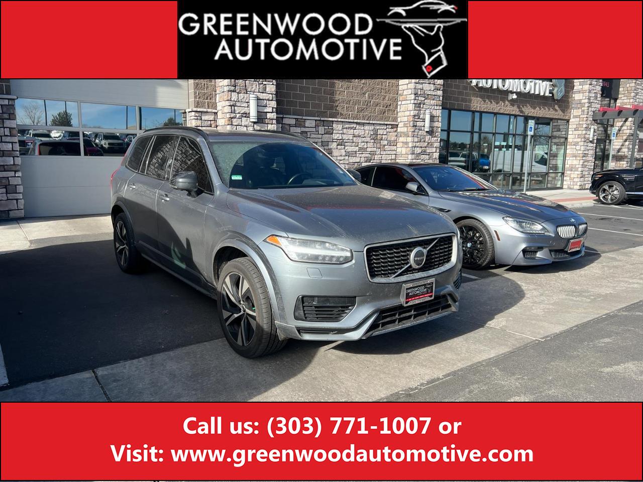 2020 Volvo XC90 R-Design's photo