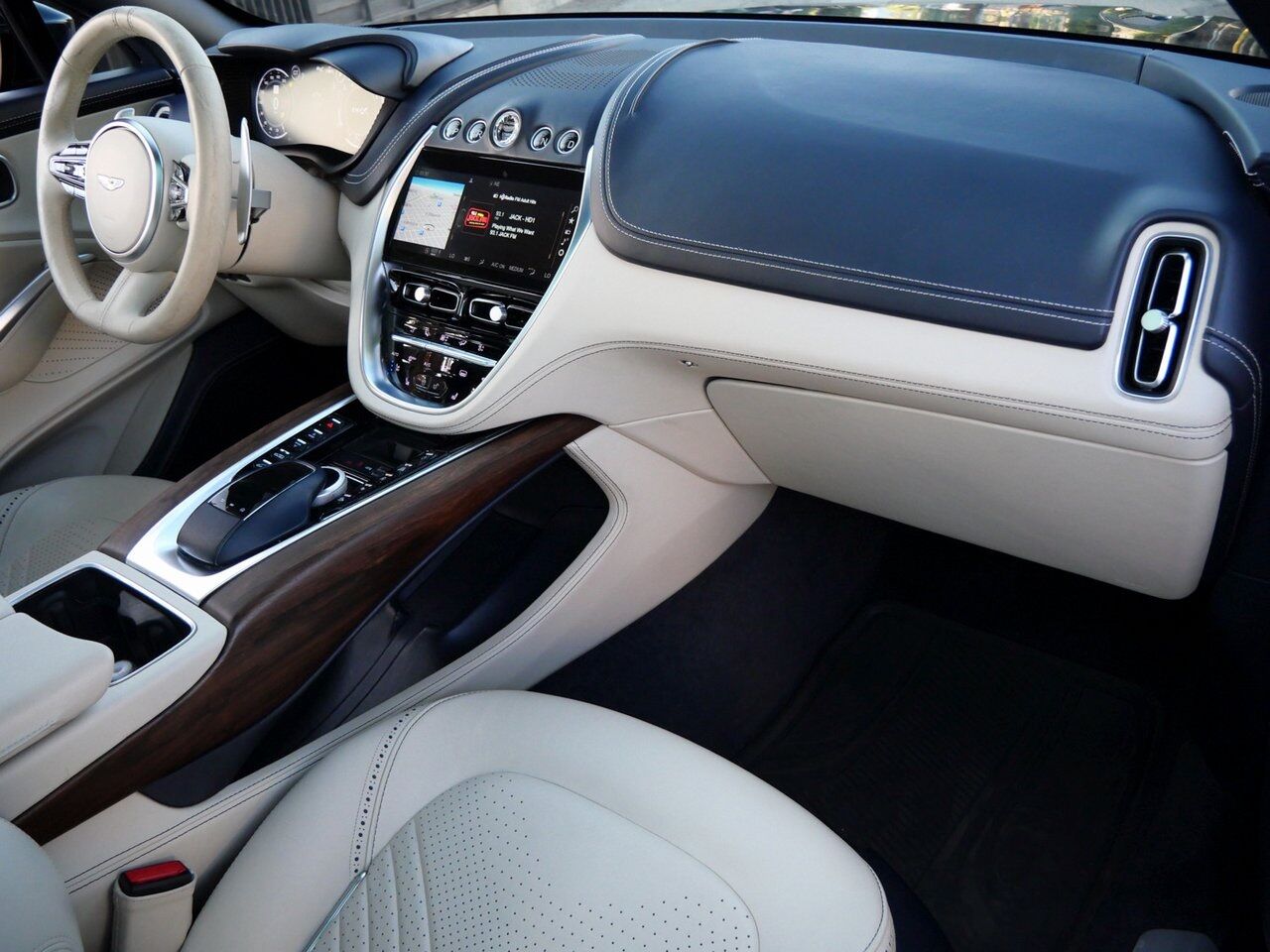 2021 Aston Martin DBX Lawrence KS
