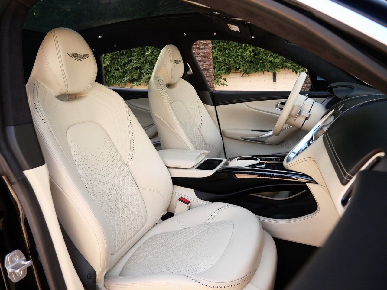 2021 Aston Martin DBX Lawrence KS