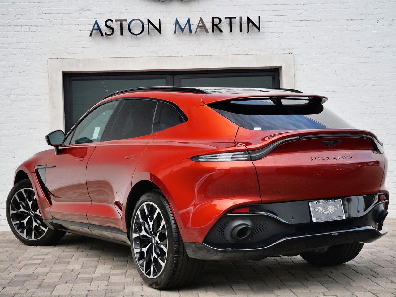 2021 Aston Martin DBX