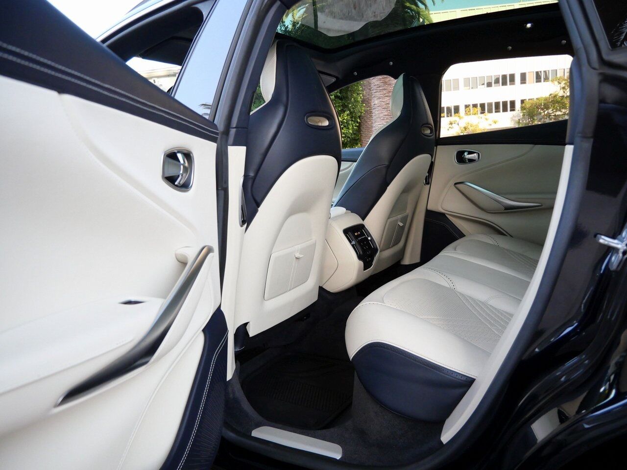 2021 Aston Martin DBX Lawrence KS