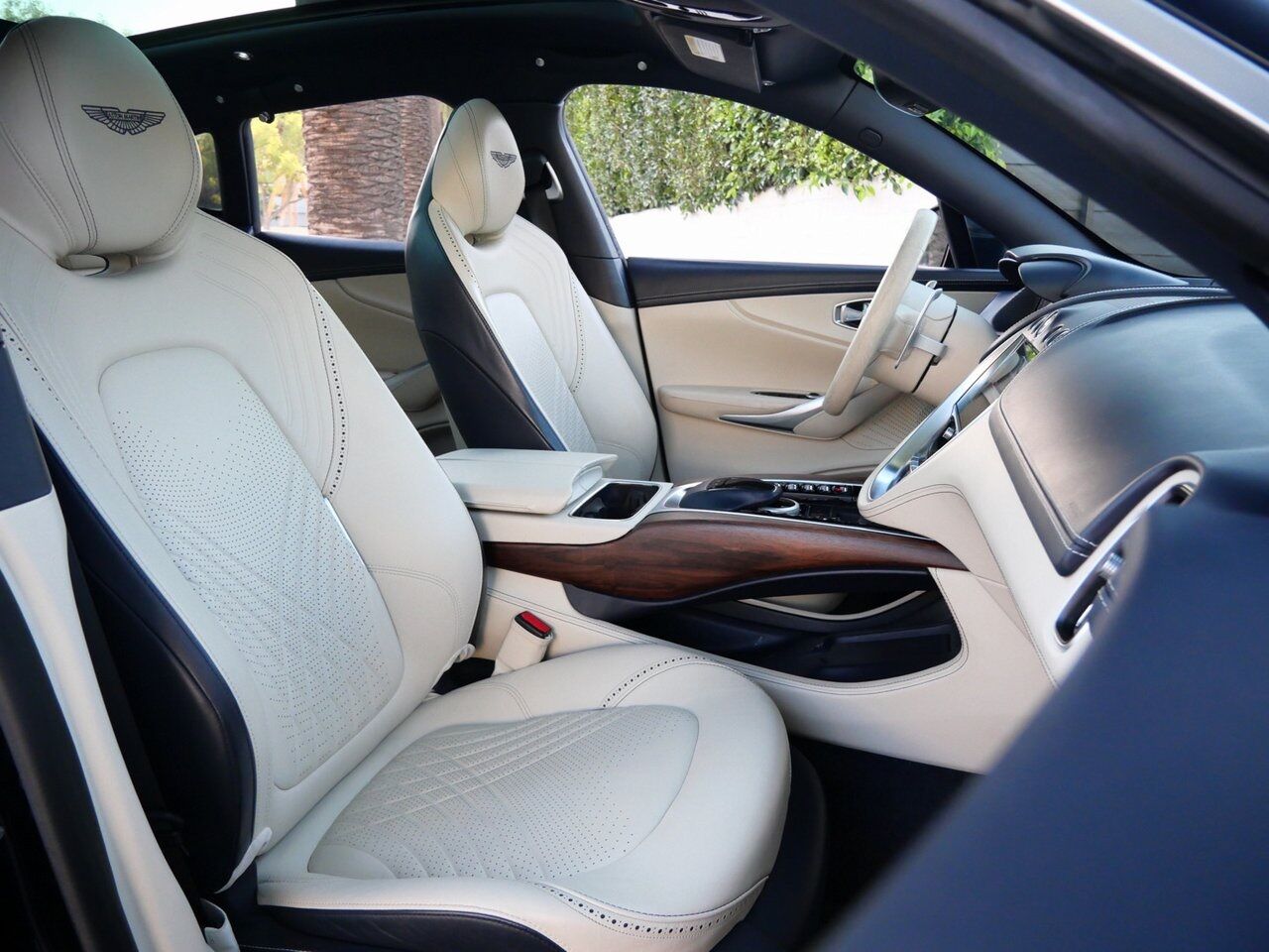 2021 Aston Martin DBX Lawrence KS