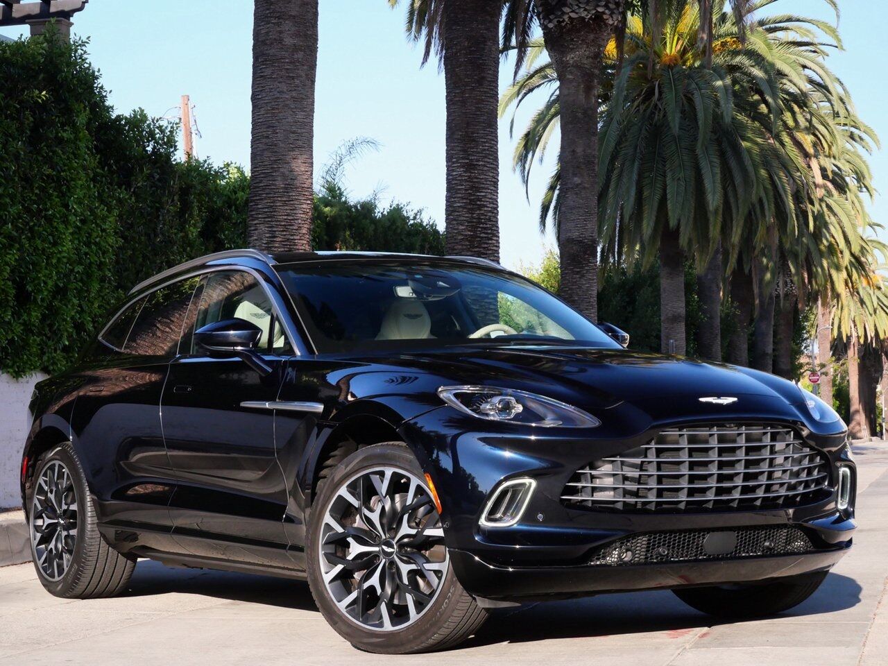 2021 Aston Martin DBX