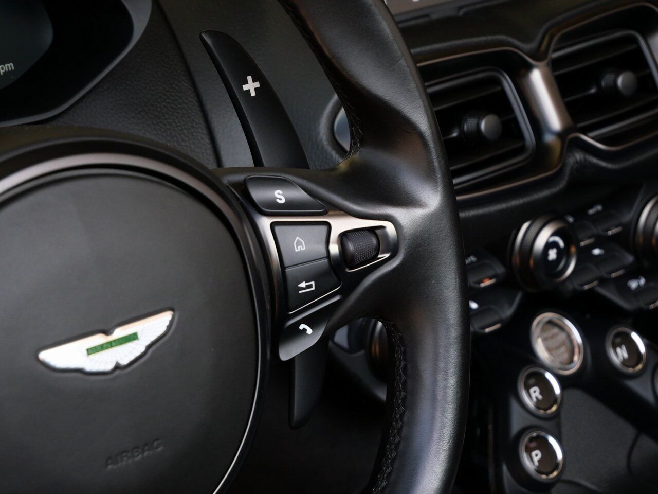 2021 Aston Martin Vantage Lawrence KS