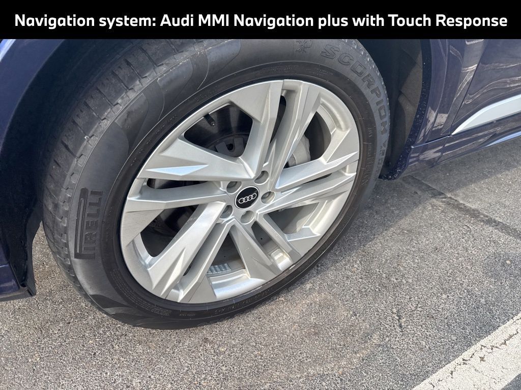 2021 Audi Q7 45 Premium