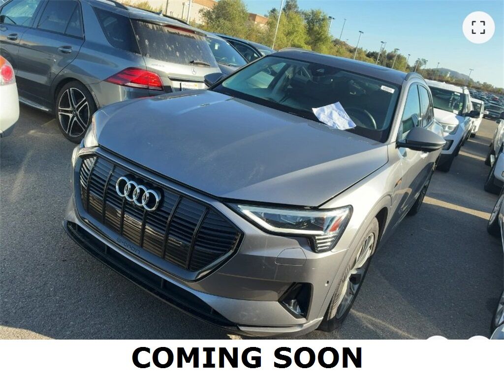 2021 Audi e-tron Premium Plus